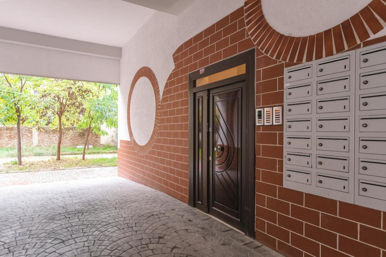 Two Steps Apartments Tirana Eksteriør billede