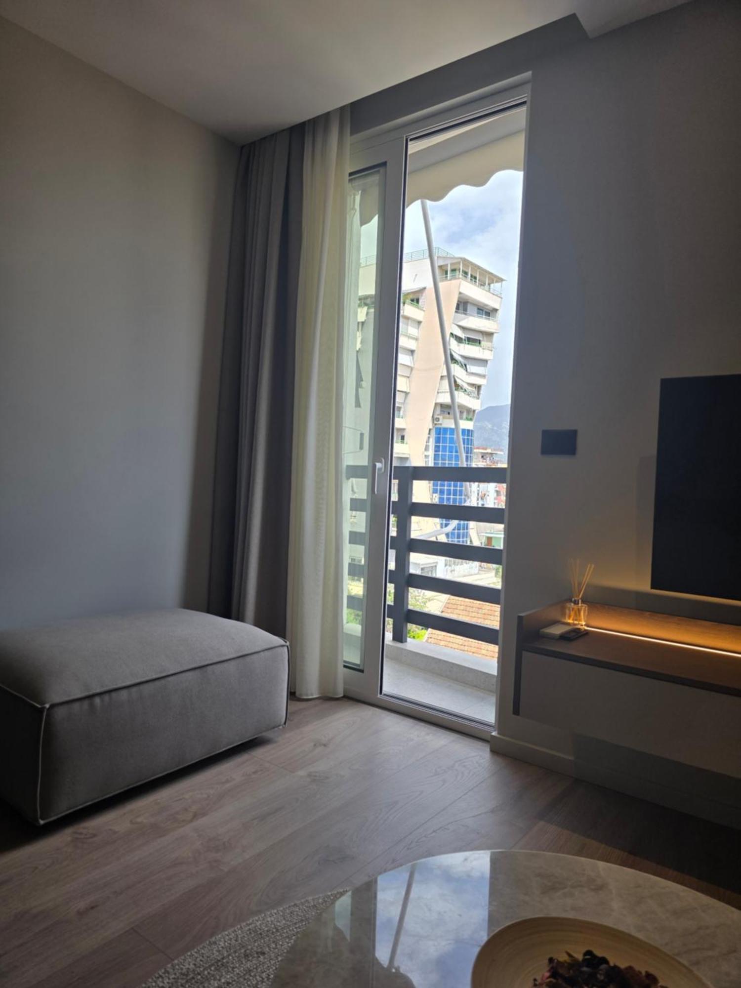 Two Steps Apartments Tirana Eksteriør billede